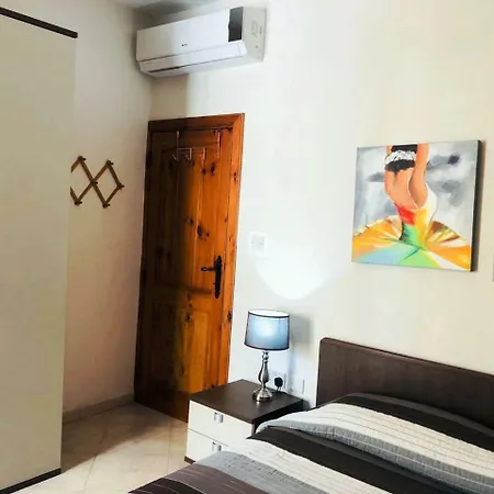 Апартаменты 3 Bedroom 2 Near St Julian's & Valletta *