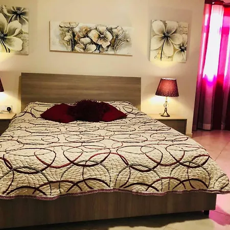 3 Bedroom 2 Near St Julian's & Valletta Appartement Sliema